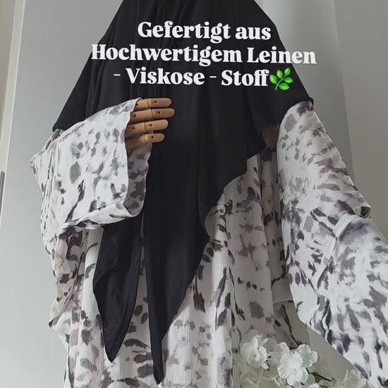 Abaya Set White Pearl in Weiß und Schwarz mit schwarzem Dreieck-Kopftuch